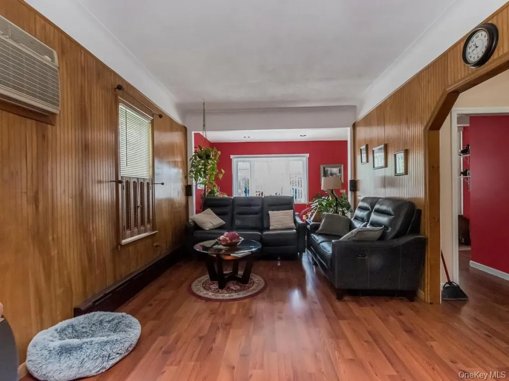 2955 Philip Avenue Bronx NY 10465