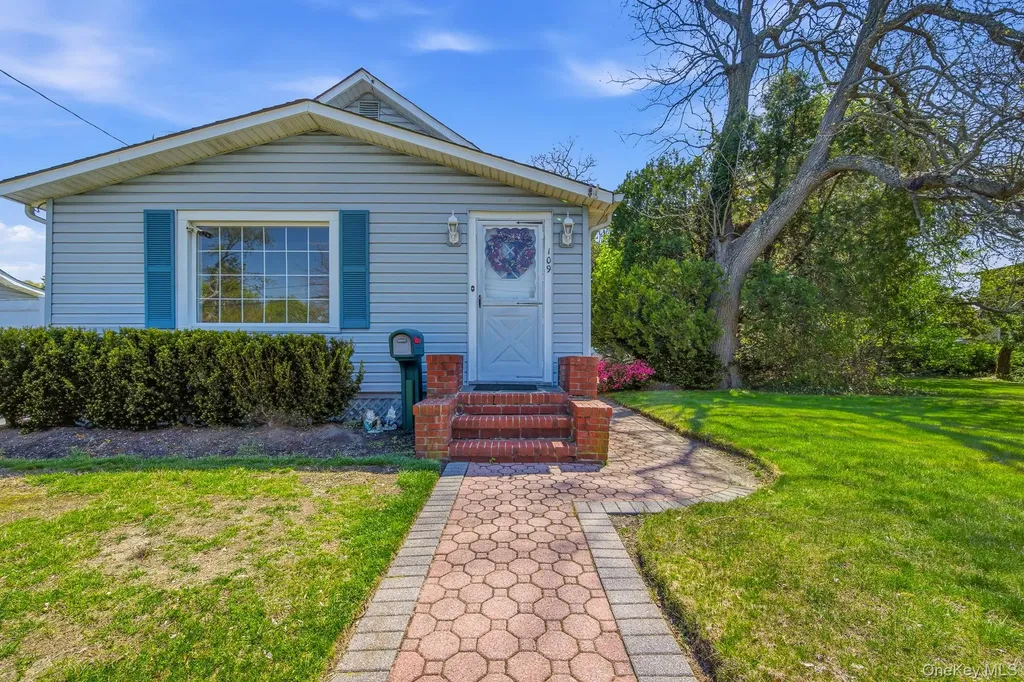 109 Grove Avenue Patchogue NY 11772