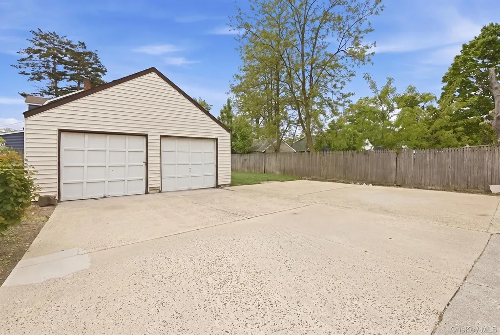 50 Leonard Avenue Freeport NY 11520