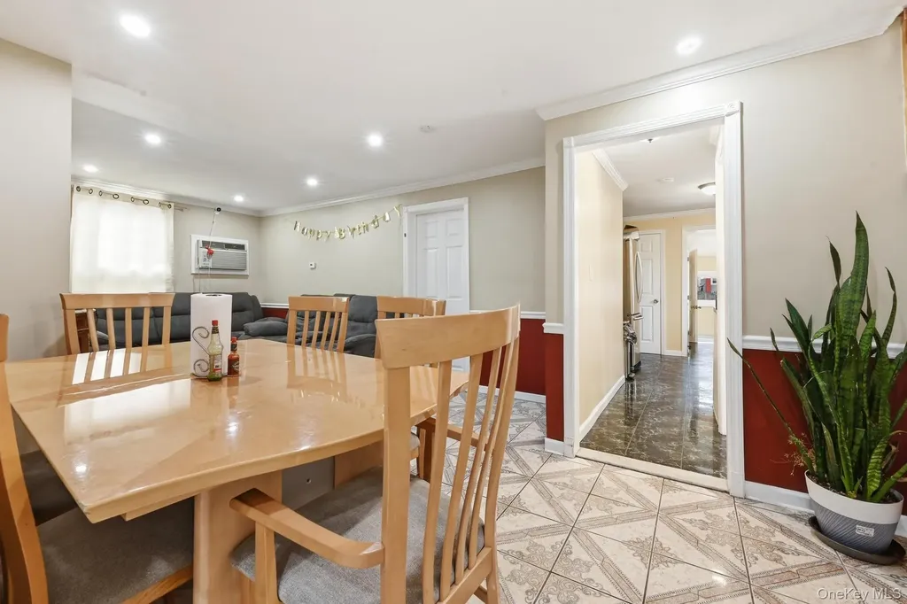 50 Leonard Avenue Freeport NY 11520