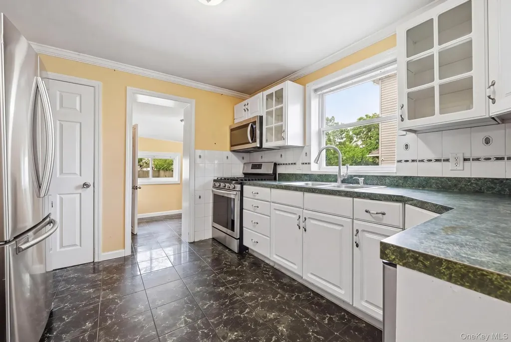 50 Leonard Avenue Freeport NY 11520