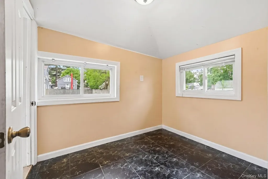 50 Leonard Avenue Freeport NY 11520