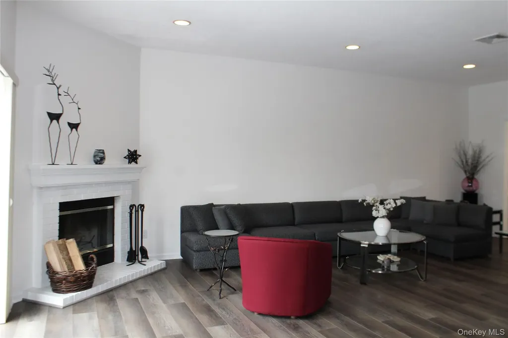 798 Heritage Hills Somers NY 10589