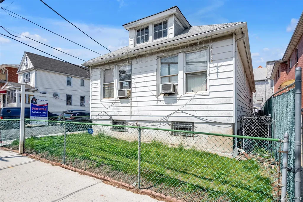 77-01 45th Avenue Flushing NY 11373