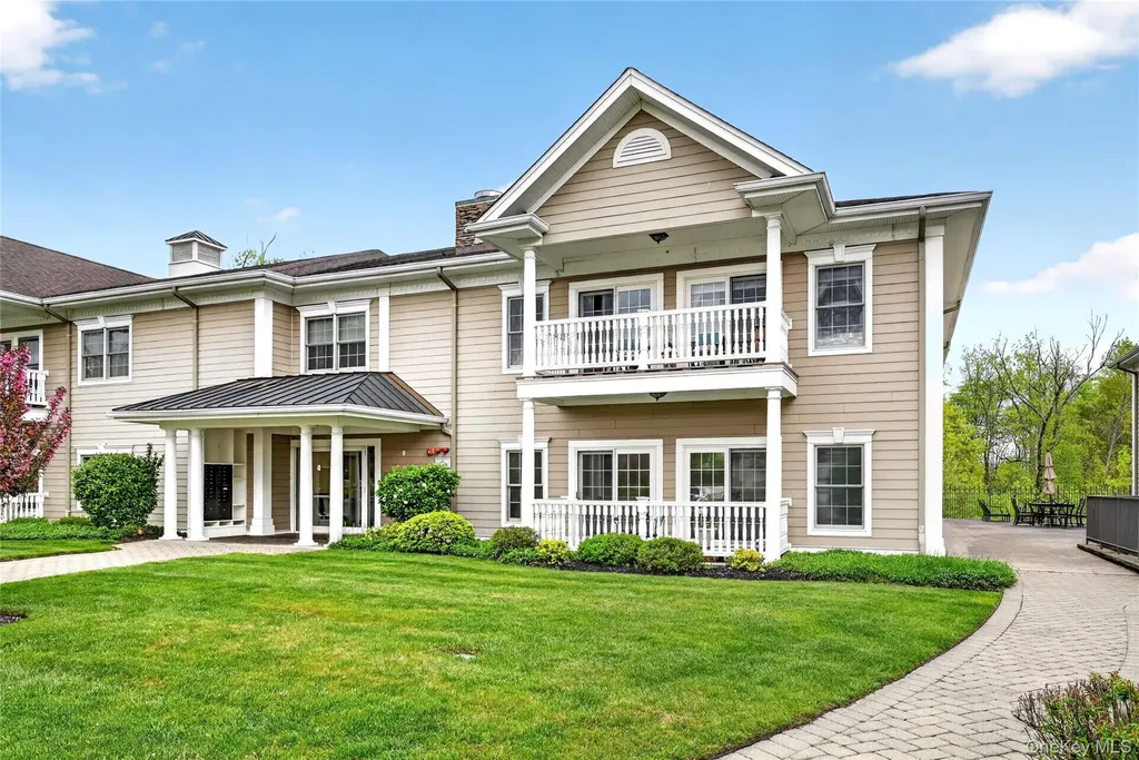 4201 Fred Ill Jr Court Pearl River NY 10965