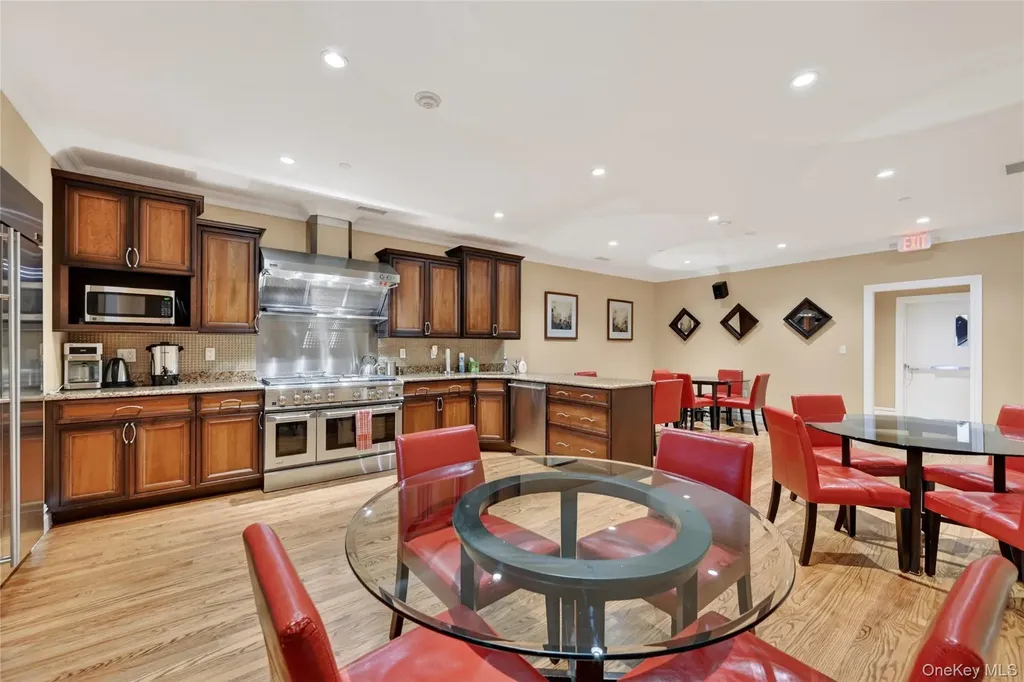 4201 Fred Ill Jr Court Pearl River NY 10965