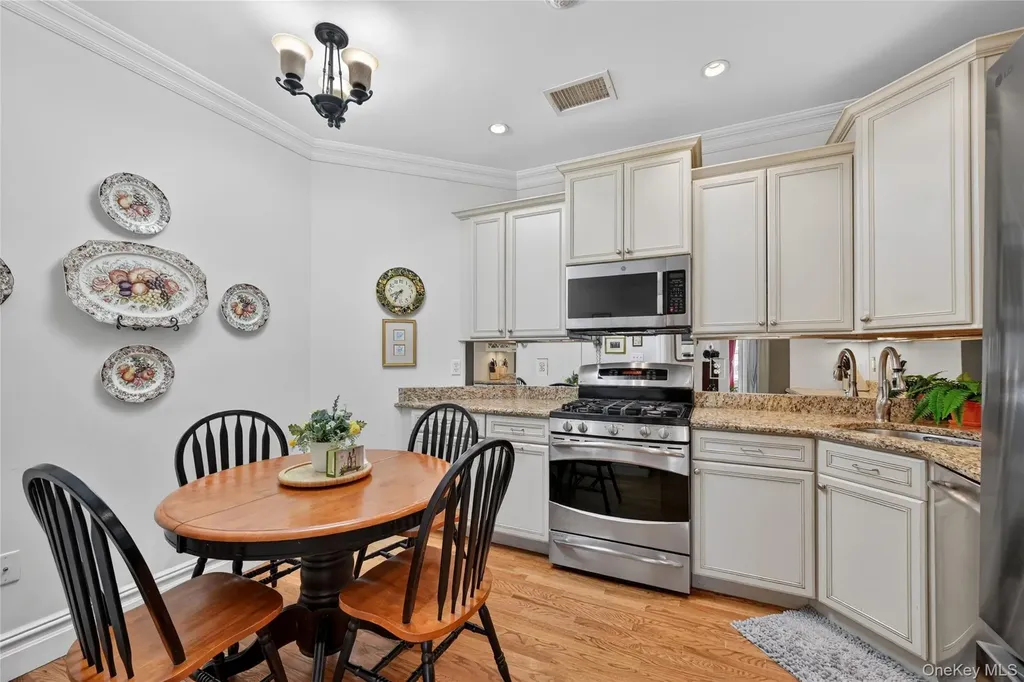 4201 Fred Ill Jr Court Pearl River NY 10965