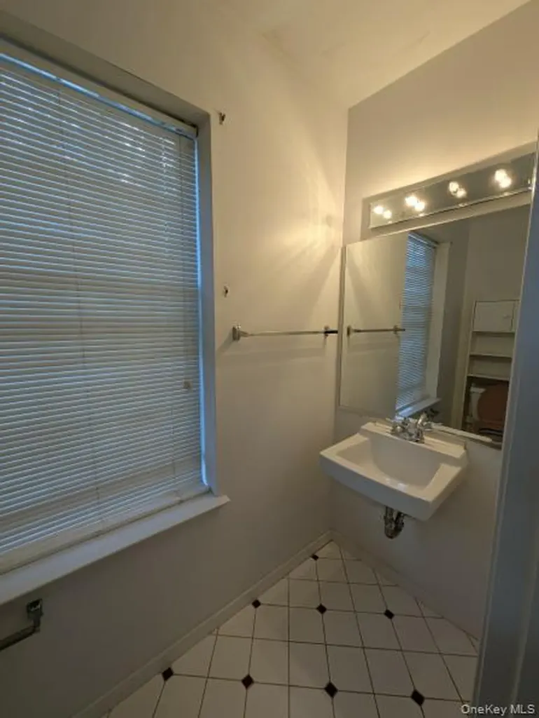 2 Durham Court Middletown NY 10940