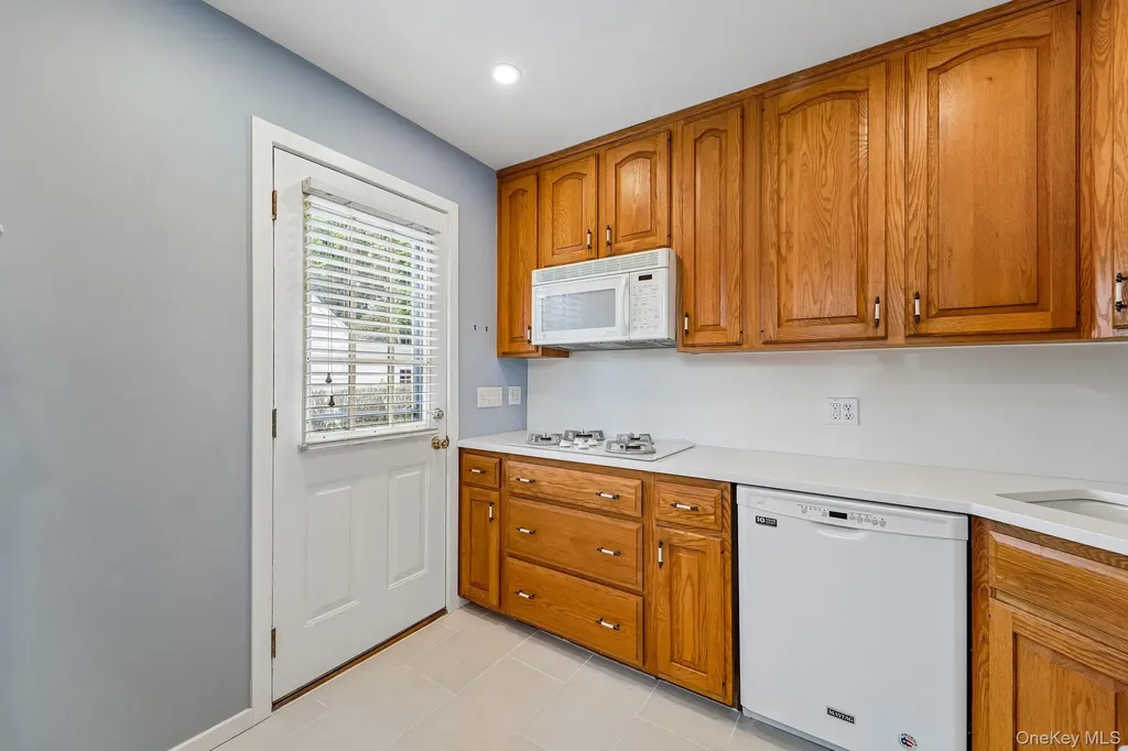 841 King Street Peekskill NY 10566