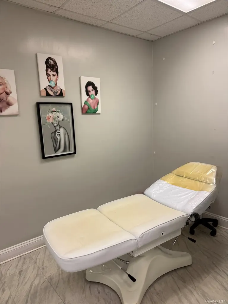 6073 Fresh Pond Road Maspeth NY 11378