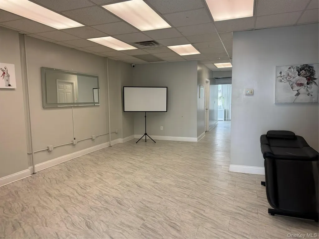 6073 Fresh Pond Road Maspeth NY 11378