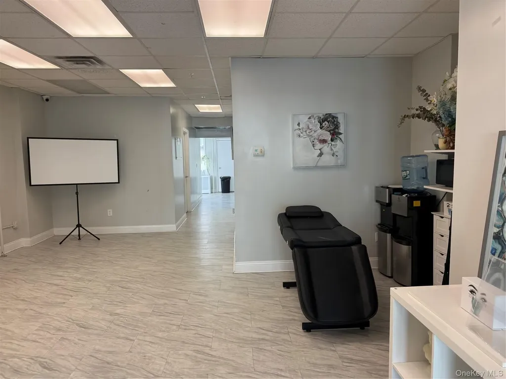 6073 Fresh Pond Road Maspeth NY 11378