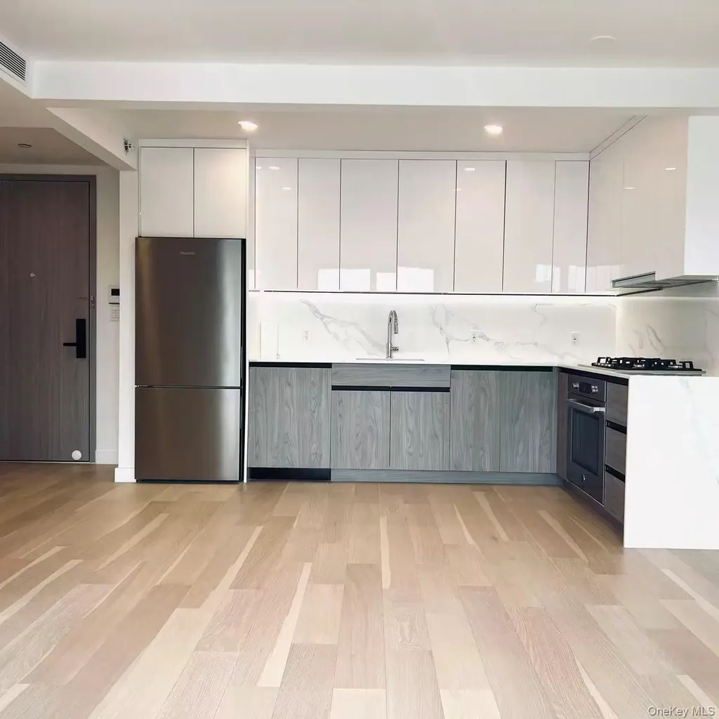 14449 Northern Boulevard Flushing NY 11354