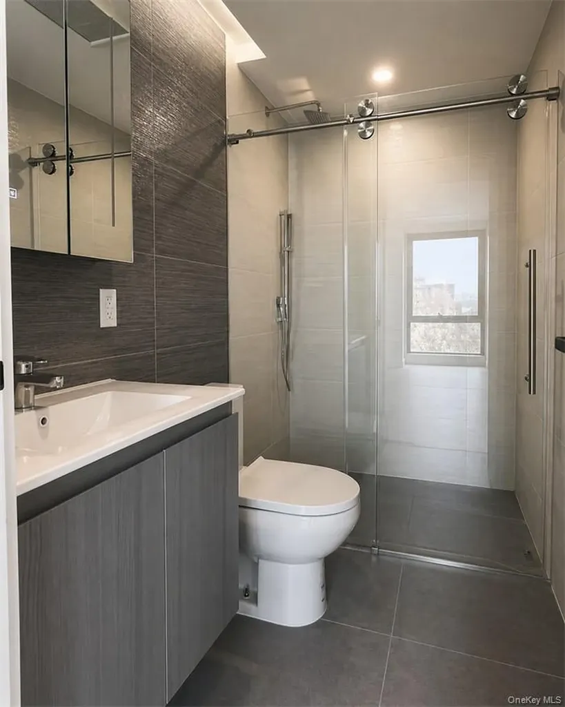 14449 Northern Boulevard Flushing NY 11354