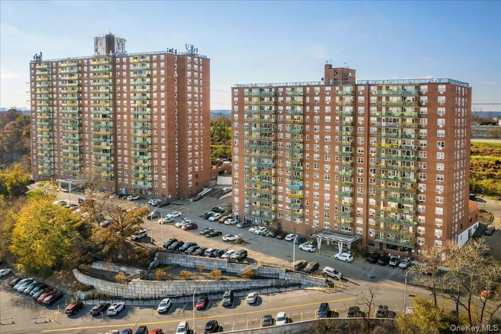 1841 Central Park Avenue Yonkers NY 10710