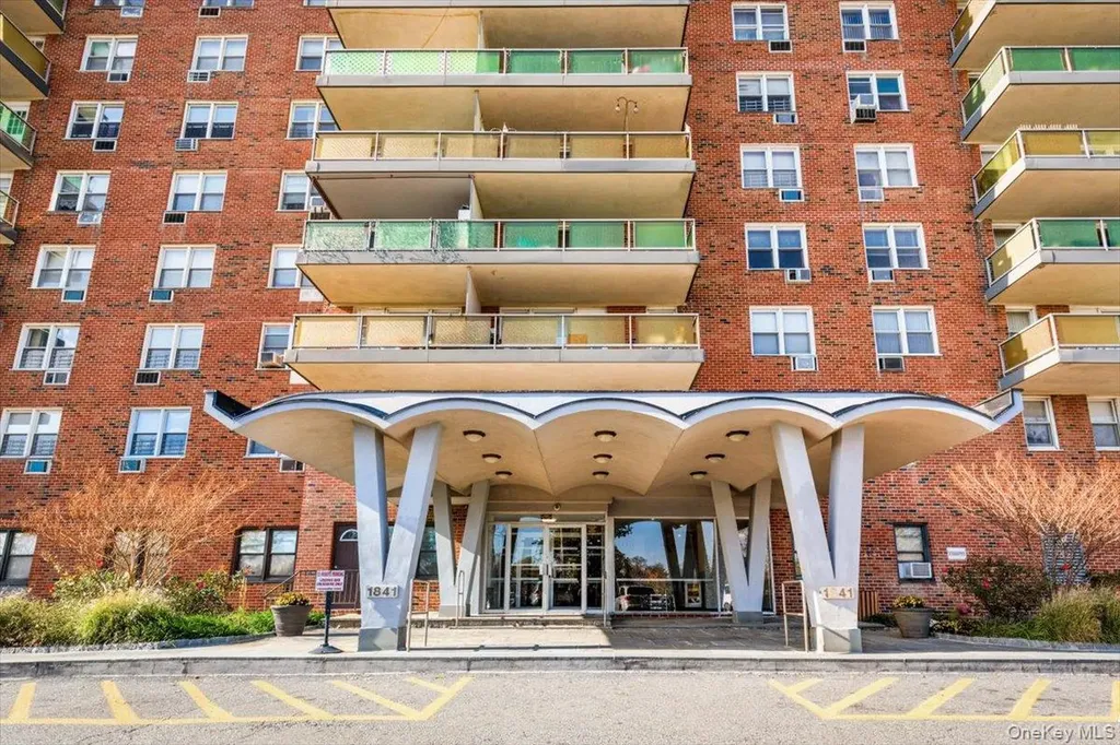1841 Central Park Avenue Yonkers NY 10710