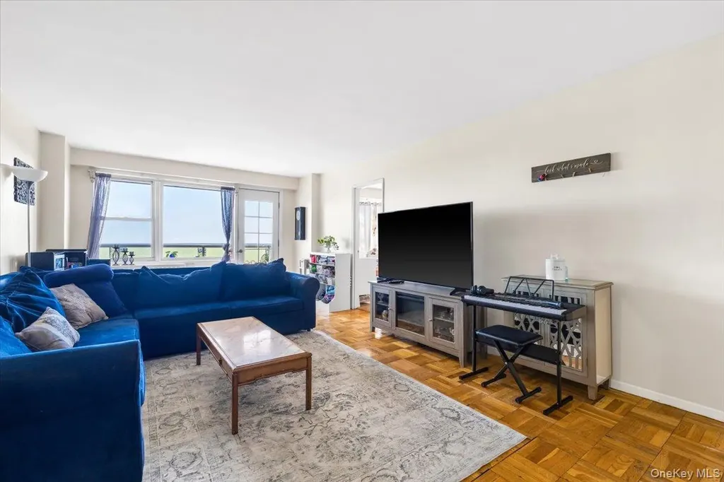 1841 Central Park Avenue Yonkers NY 10710