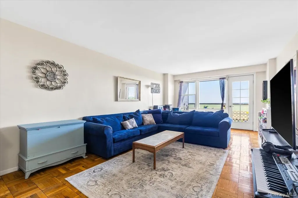 1841 Central Park Avenue Yonkers NY 10710
