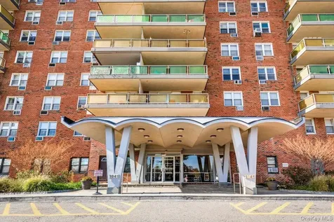 1841 Central Park Avenue Yonkers NY 10710