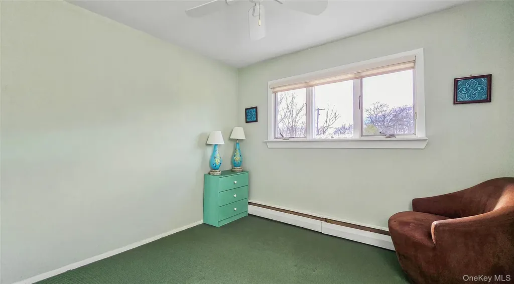 29 Serpentine Lane Old Bethpage NY 11804