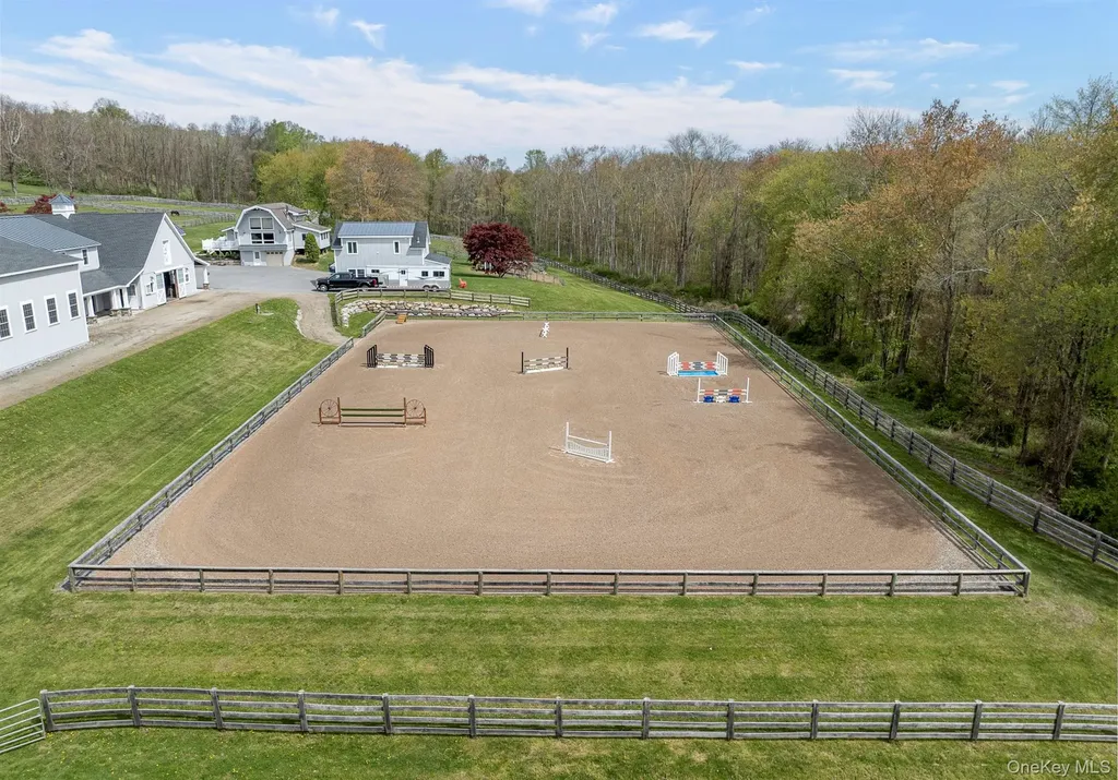 4 Star Cobb Lane Brewster NY 10509