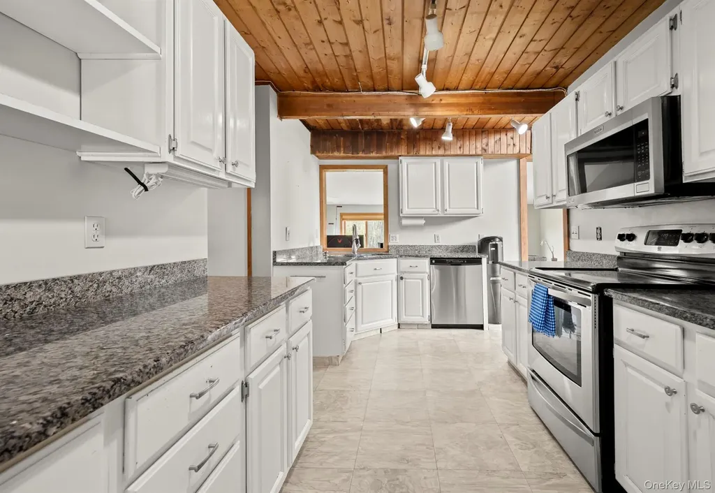 4 Star Cobb Lane Brewster NY 10509