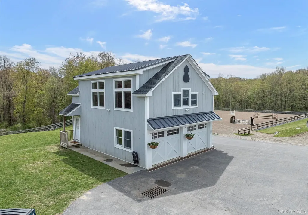 4 Star Cobb Lane Brewster NY 10509