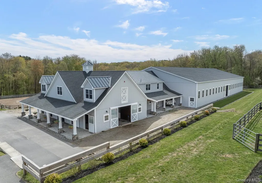 4 Star Cobb Lane Brewster NY 10509