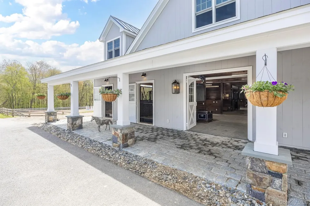 4 Star Cobb Lane Brewster NY 10509