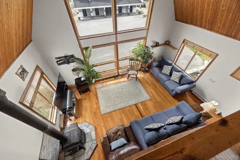 4 Star Cobb Lane Brewster NY 10509