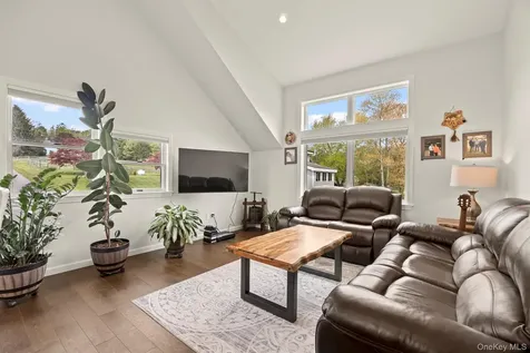 4 Star Cobb Lane Brewster NY 10509