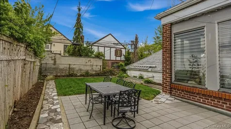 6402 Ellwell Crescent Rego Park NY 11374