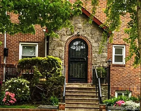 6402 Ellwell Crescent Rego Park NY 11374
