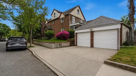 6402 Ellwell Crescent Rego Park NY 11374