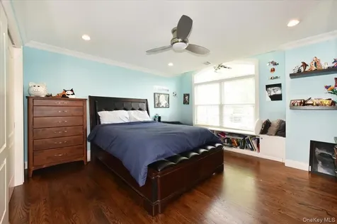 2150 Van Nostrand Avenue Merrick NY 11566