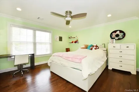 2150 Van Nostrand Avenue Merrick NY 11566