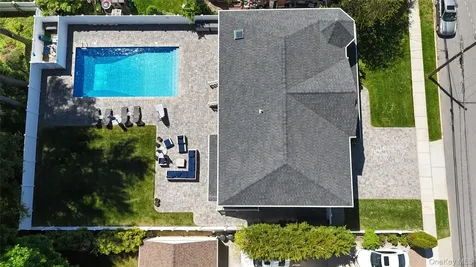 2150 Van Nostrand Avenue Merrick NY 11566