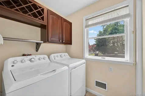106 Cedar Avenue Pearl River NY 10965