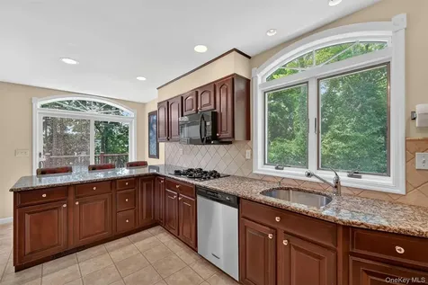 106 Cedar Avenue Pearl River NY 10965