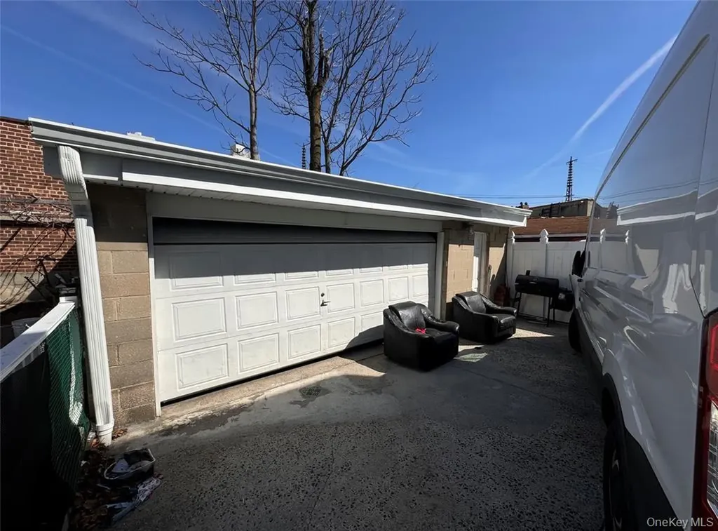 69-21 49th Avenue Woodside NY 11377