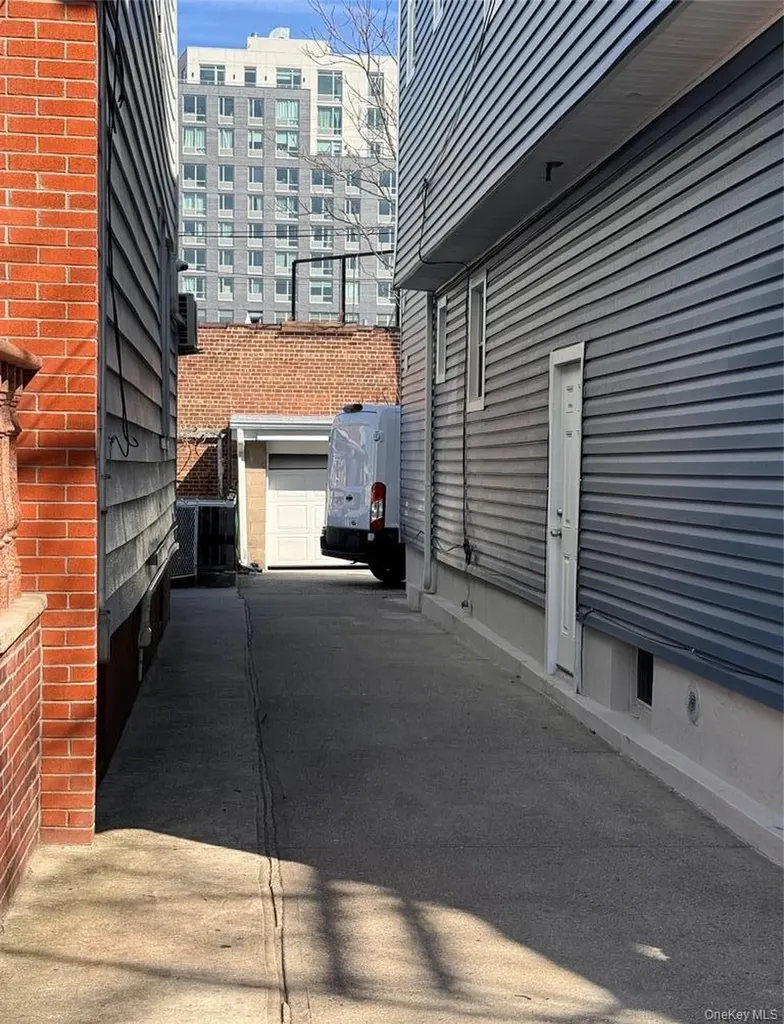 69-21 49th Avenue Woodside NY 11377