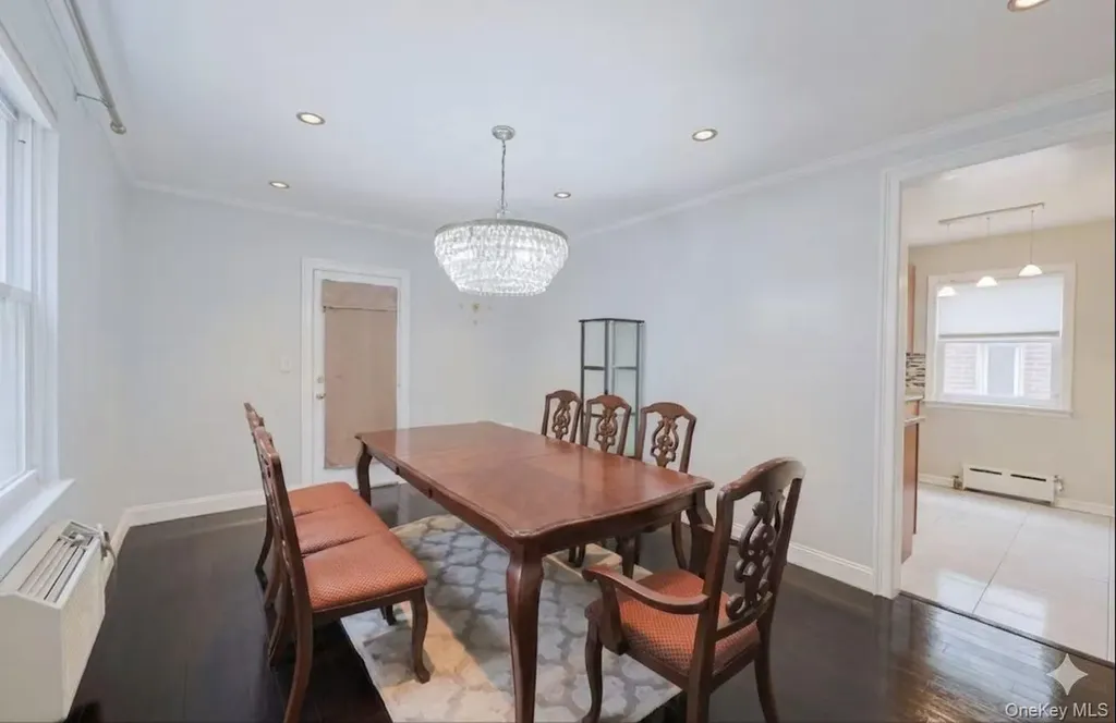 1194 Lydig Avenue Bronx NY 10461