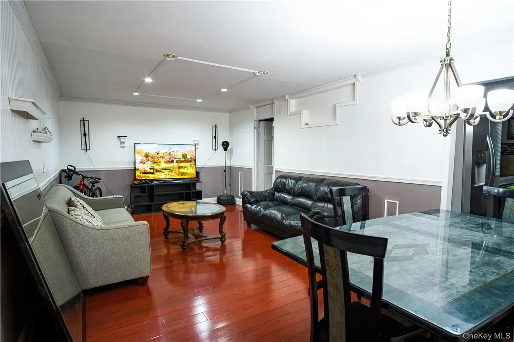 2453D Union Boulevard Islip NY 11751