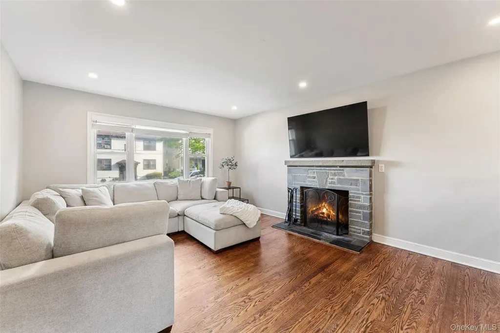 17 Terrace Avenue White Plains NY 10603