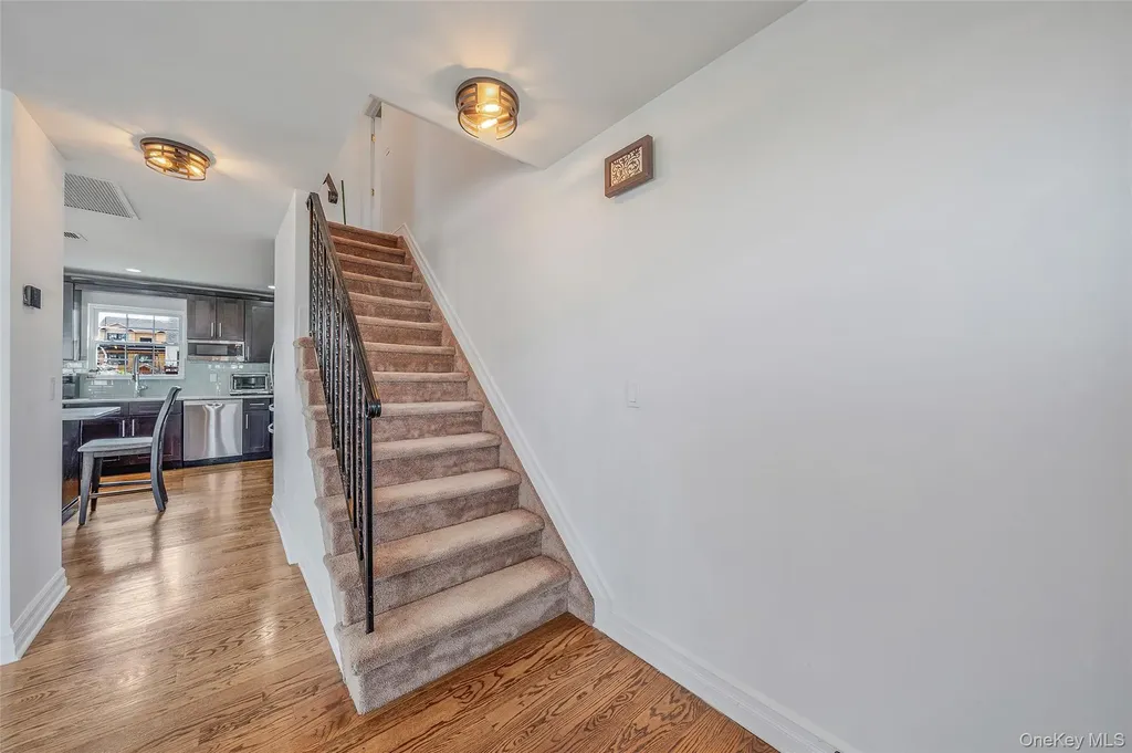 149 S Bay Avenue Freeport NY 11520