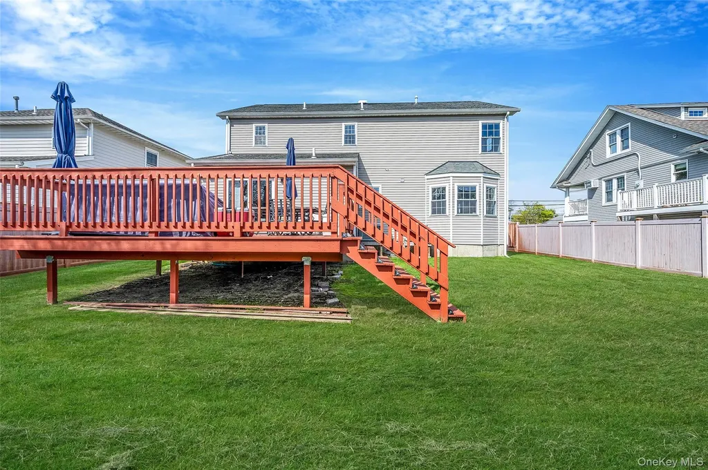 149 S Bay Avenue Freeport NY 11520