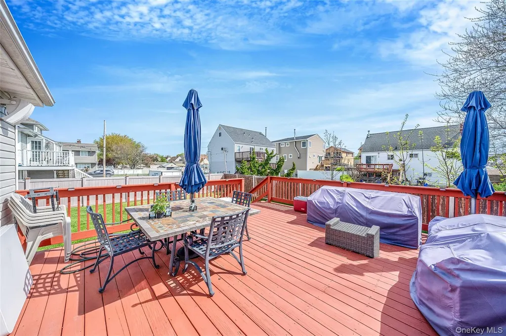 149 S Bay Avenue Freeport NY 11520