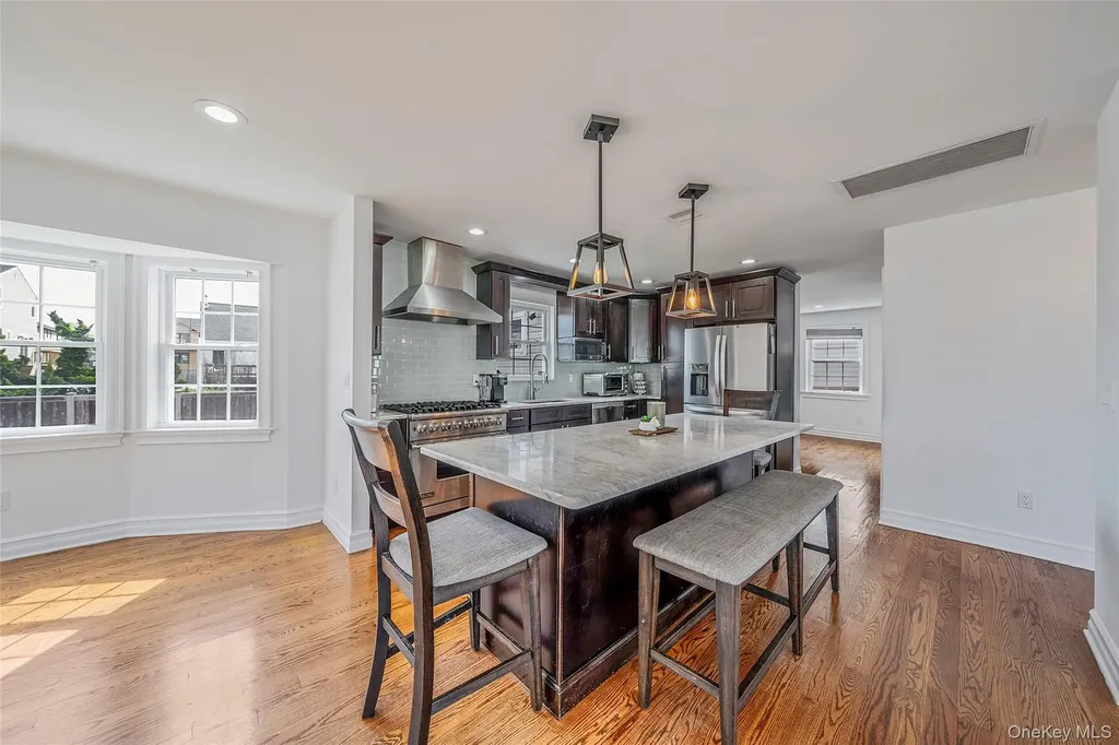 149 S Bay Avenue Freeport NY 11520