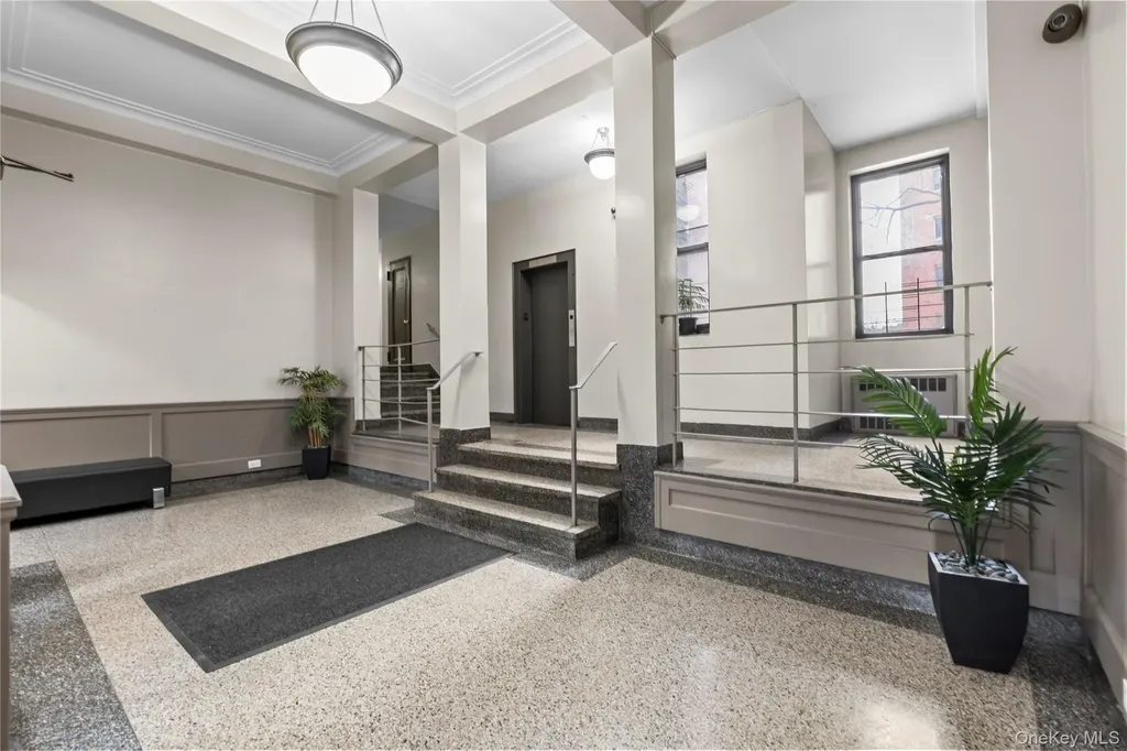 3260 Netherland Avenue Bronx NY 10463