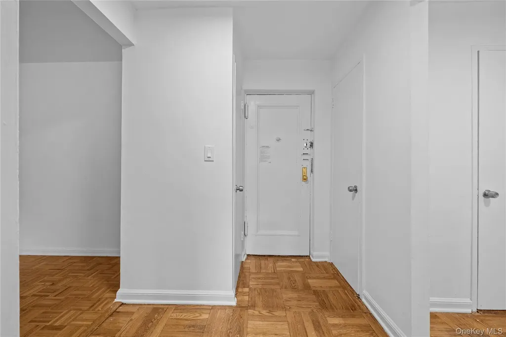 3260 Netherland Avenue Bronx NY 10463
